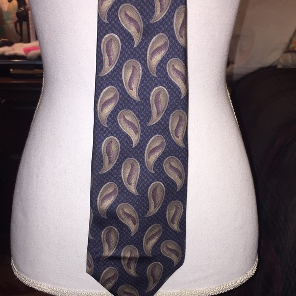 Silk tie - Picture 3 of 5
